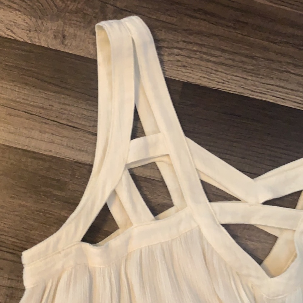 Dress - Picture 2 of 5